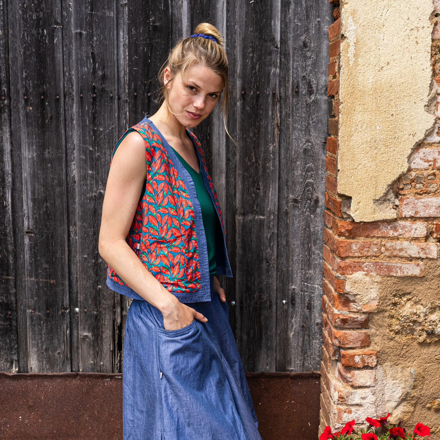 top CHALECO VESTY BERRY coral